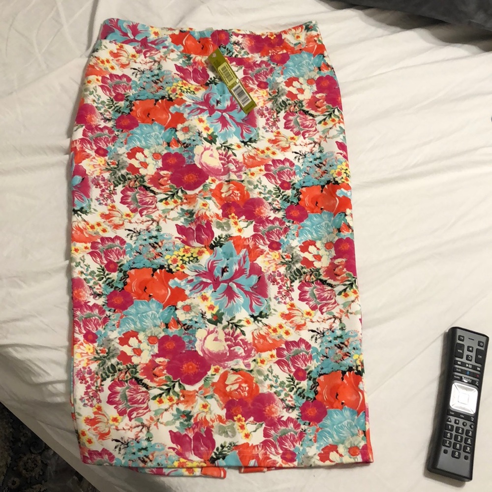 Floral pencil skirt